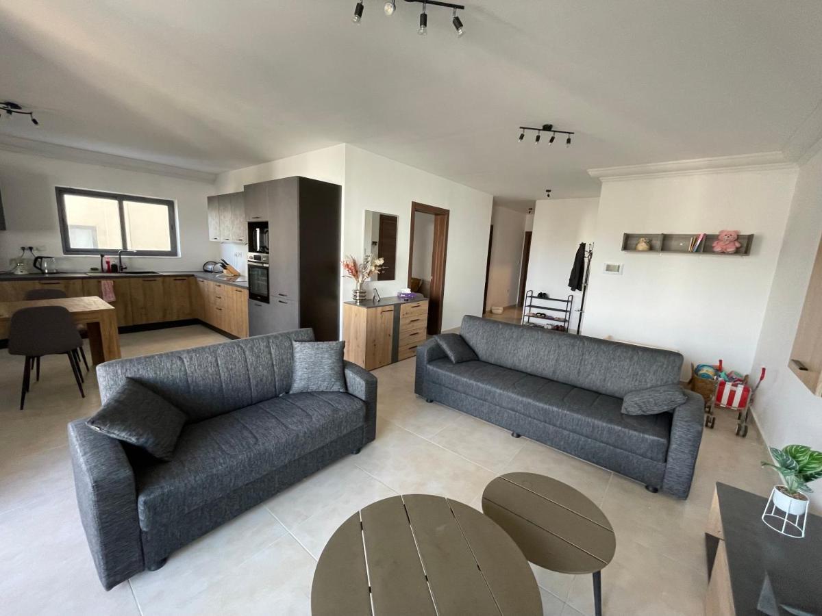 Blue Skies Family Apartment With Terrace St. Paul's Bay Dış mekan fotoğraf